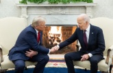 Thông điệp từ cuộc gặp bên lò sưởi của ông Trump - ông Biden