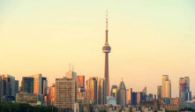 Tạm biệt thành phố Toronto giá lạnh, nghèo nàn, lạc hậu và đầy rẫy tệ nạn xã hội, Việt kiều trải lòng: “Tôi về Việt Nam, chẳng nơi đâu bằng TP. Hồ Chí Minh“