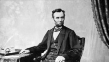 Tổng thống Lincoln: ‘Mỗi người sau 40 tuổi đều phải chịu trách nhiệm cho khuôn mặt của mình’