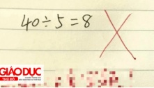 Con làm phép tính 40 : 5 = 8 bị gạch sai, người mẹ bức xúc lên trường 'kiện' thì bị cô giáo phán xanh rờn: Chị xem lại kiến thức đi!