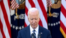 Ông Biden hứng chỉ trích vì thất bại của bà Harris