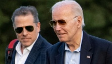 Tổng thống Mỹ Joe Biden ân xá cho con trai