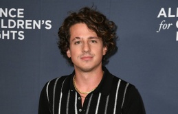 Charlie Puth được fan Việt đặt biệt danh 'Superman Cần Thơ', từng làm khách mời Đường lên đỉnh Olympia: Khả năng diễn tại Việt Nam rất cao!