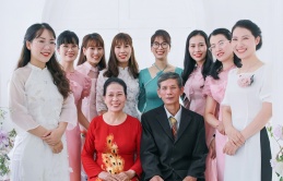 Người đàn ông Hà Nội là con trưởng, sinh 8 con gái: Tôi sướng hơn khối người