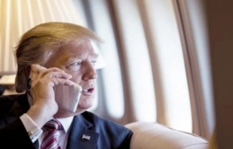 Điện thoại của Donald Trump có gì: Chức năng như iPhone ‘cục gạch’, 1 điểm khác biệt với người thường