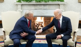 Thông điệp từ cuộc gặp bên lò sưởi của ông Trump - ông Biden